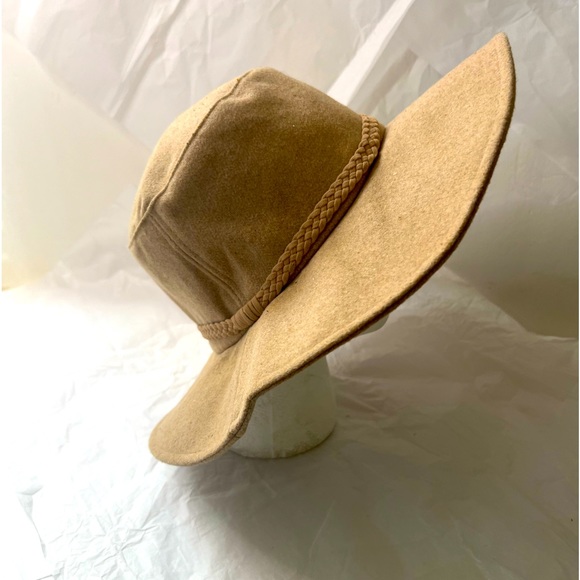 NWTS ASN Harper Floppy Hat From Hats - Picture 3 of 12